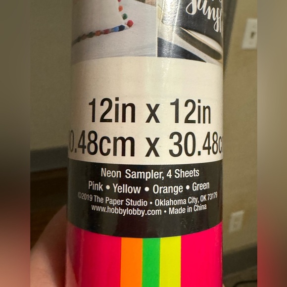 The Paper Studio Sampler Iron-On - Picture 2 of 5